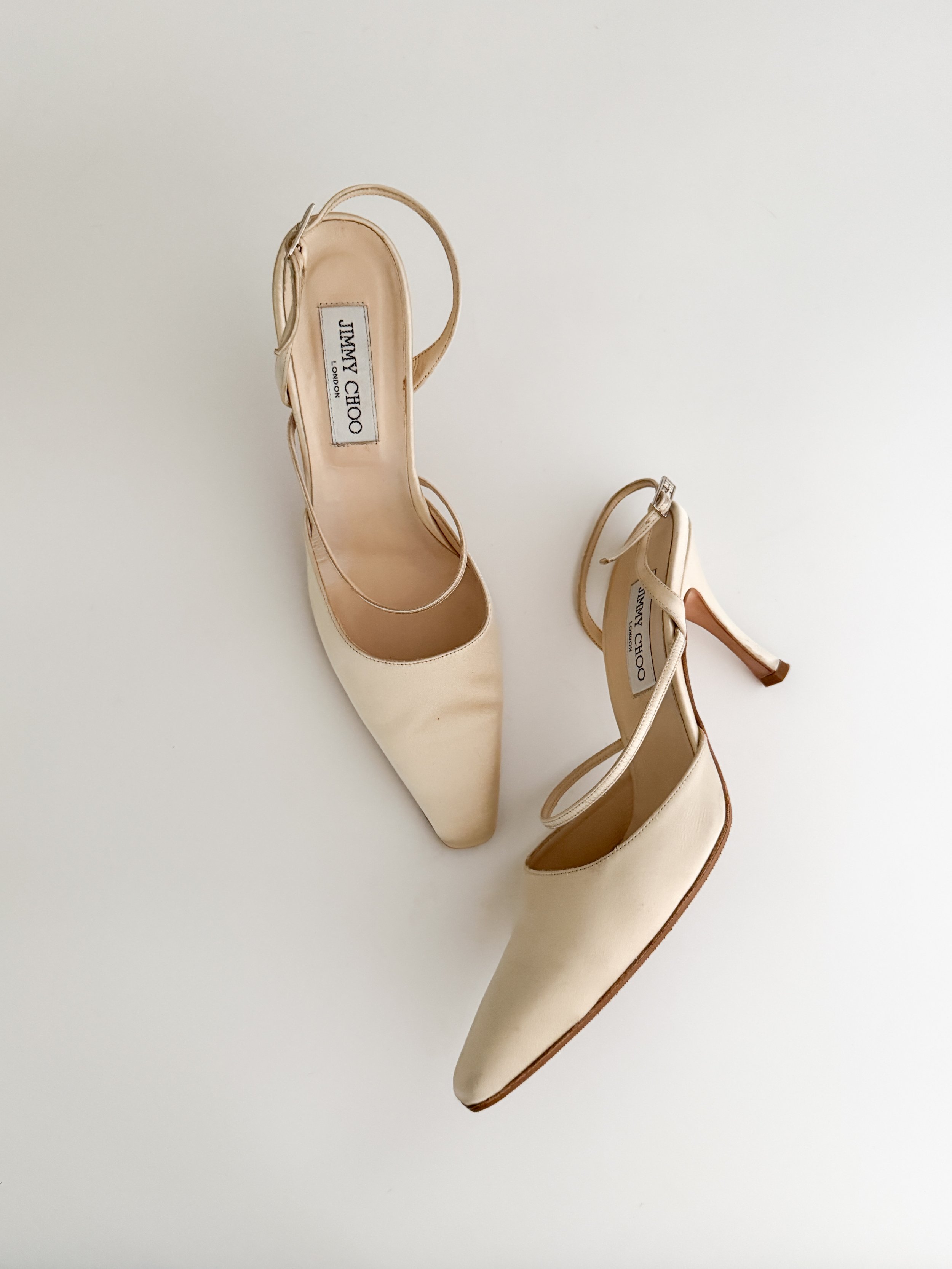 Louis Vuitton S/S 2003 by Marc Jacobs Ivory & Black Bow Slingback